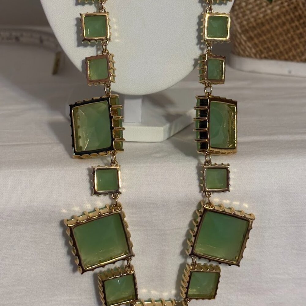 NWT KATE SPADE Green Color Necklace (30") in Gold Tone with KS pouch - Picture 9 of 11